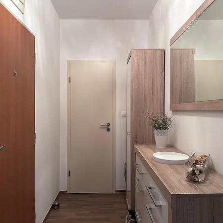 Apartment Near The Old Bridge