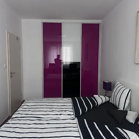 Near The Old Bridge Daire