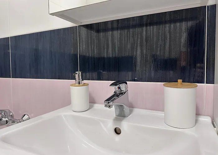 Апартаменти Near The Old Bridge Братислава